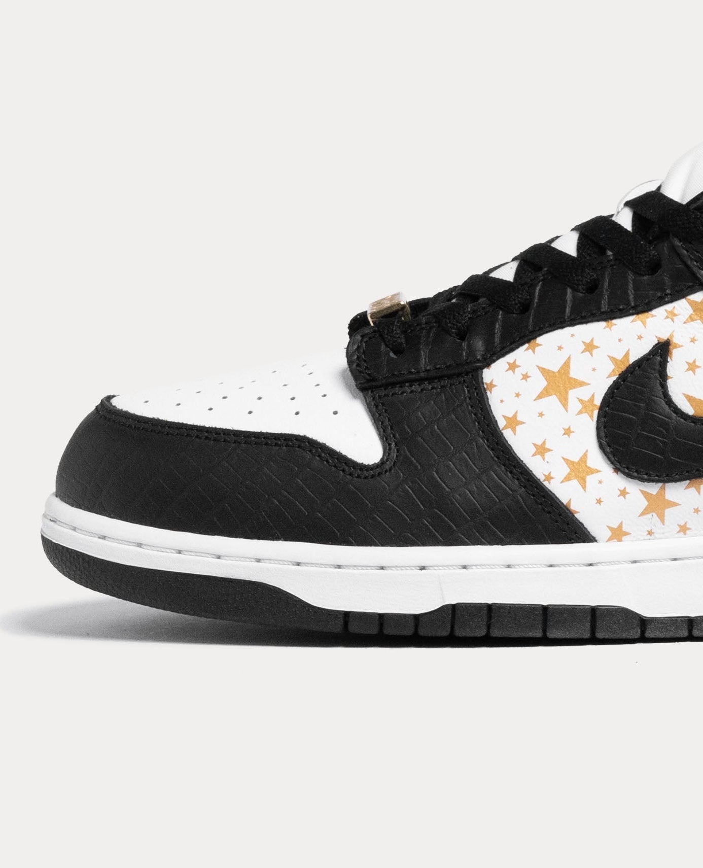 Supreme x Dunk SB Low