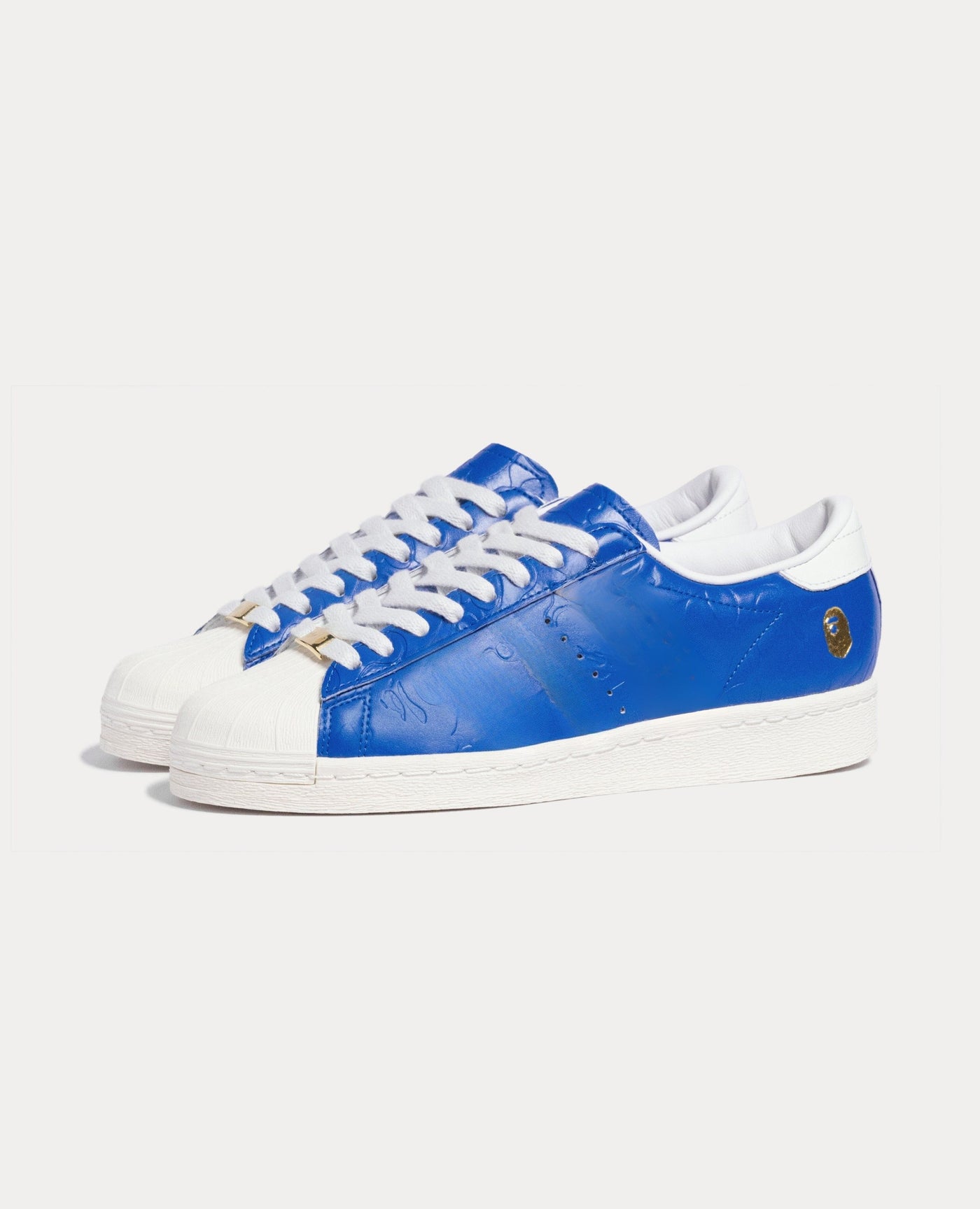 A BATHING APE® x Superstar