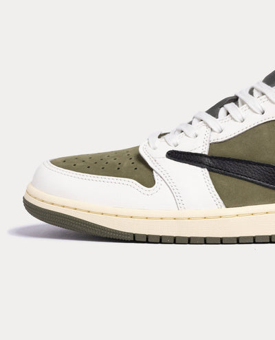 Travis Scott x Air Jordan 1 Low